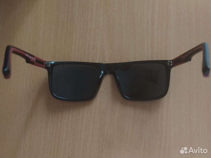 Солнцезащитные очки мужские