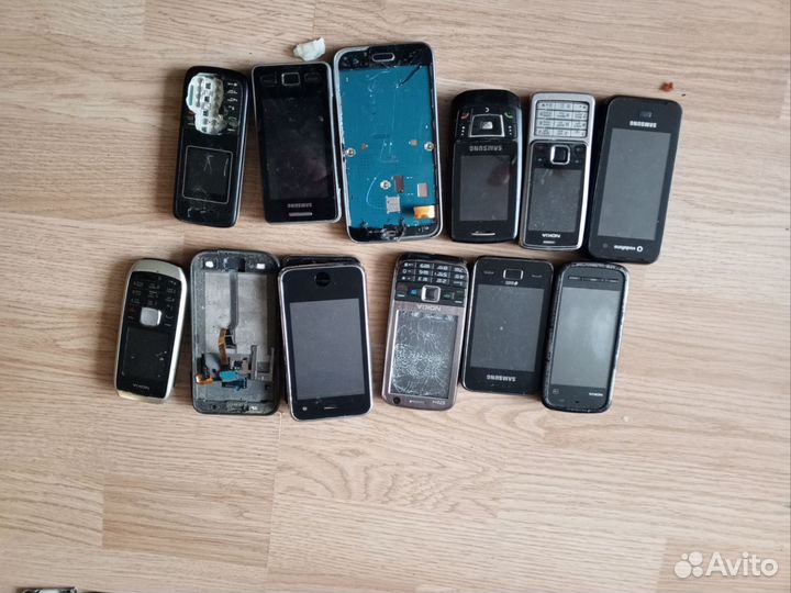 Телефоны на запчасти
