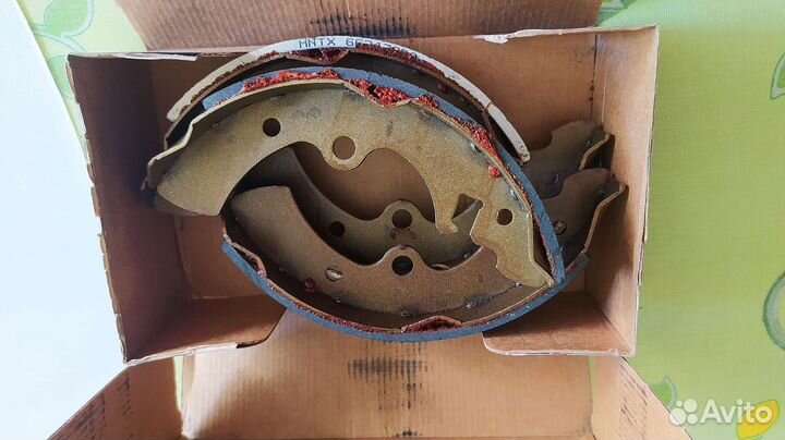 Тормозные колодки комплект