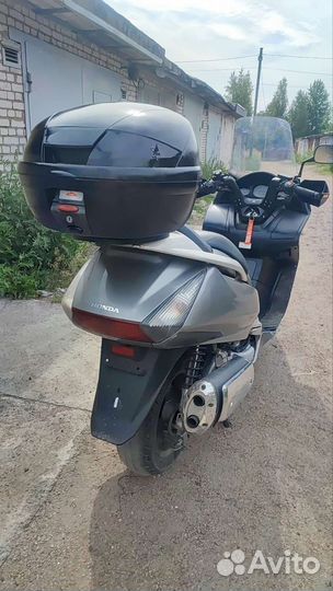 Honda silver wing 600