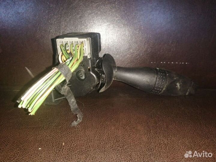 Переключатель дворников подрулевой Ford Fiesta