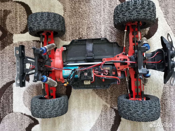 Радиоуправляемая машина 1 10