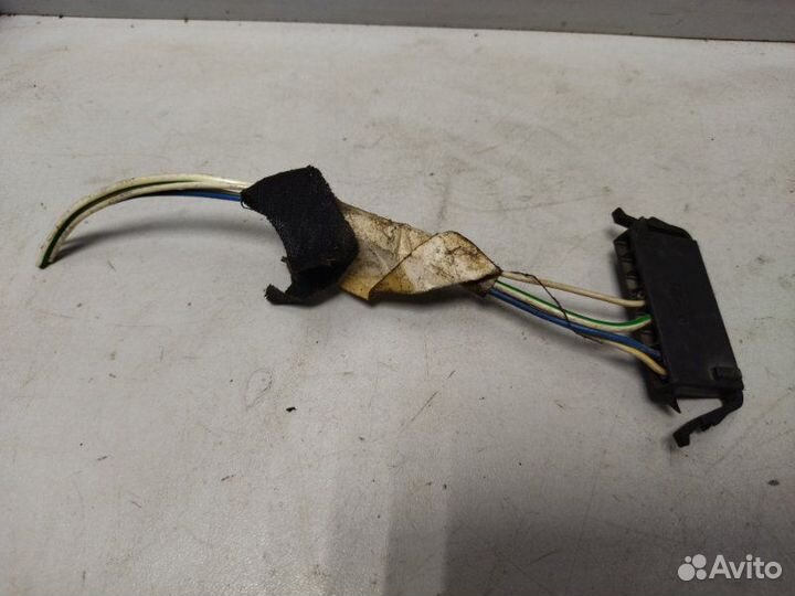 Разъем 4 контактный Volkswagen Vw Golf Iii/Vento