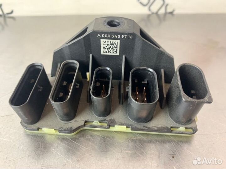 Распределитель тока Mercedes E-Class W213 OM654