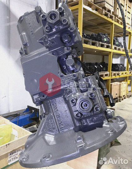 Основной насос Komatsu PC200LC-8EO