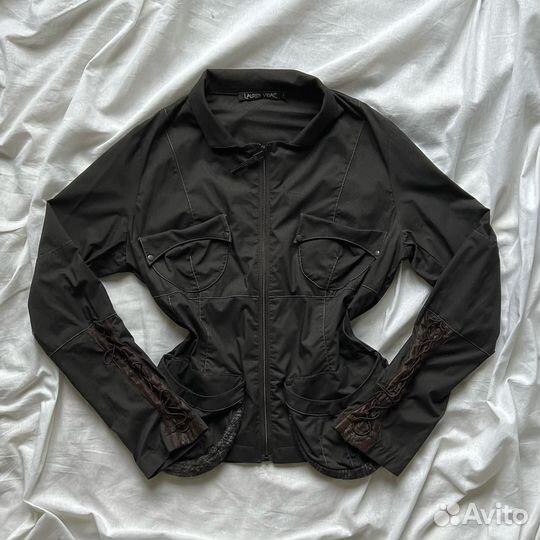 Куртка на доставку