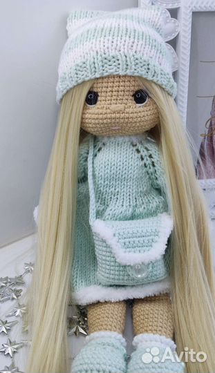 Кукла ручной работы с одеждой
