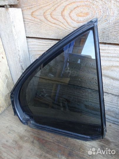 Форточка двери задняя Mitsubishi Lancer