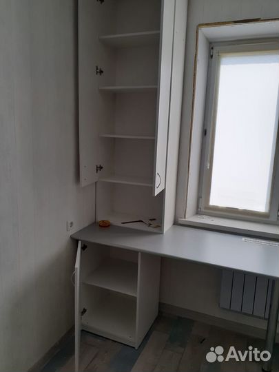 Стол для ученика вдоль окна в рассрочку