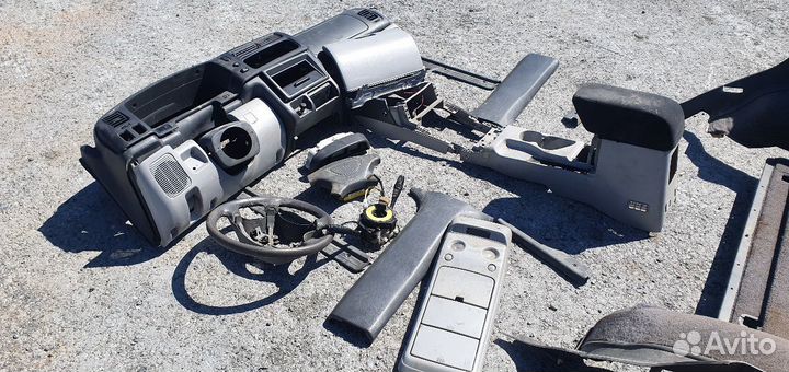 Паджеро спорт 1 пластик салона