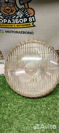 Оптика фары м72