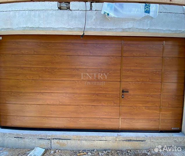 Ворота гаражные секционные