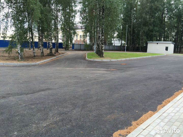 Асфальтирование и благоустройство территории