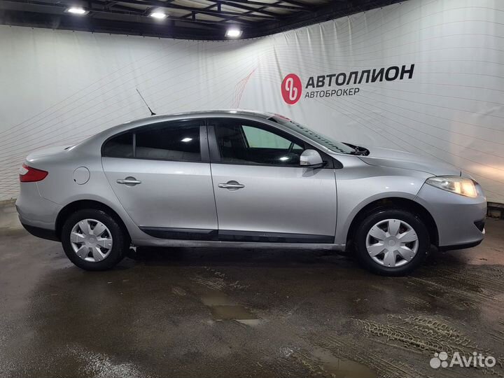 Renault Fluence 1.6 AT, 2010, 165 000 км