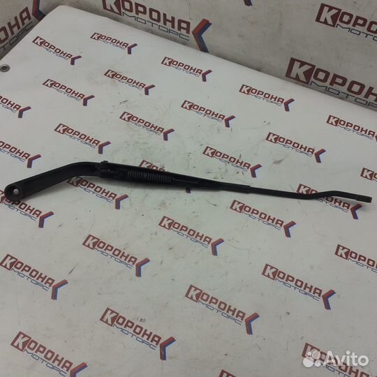 Поводок стеклоочистителя правый ssangyong rexton