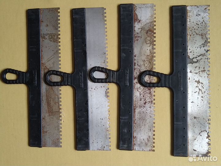 Шпатель зубчатый Stayer