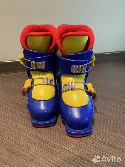 Детские горнолыжные ботинки