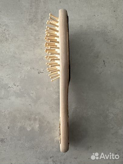 Расческа массажная деревянная
