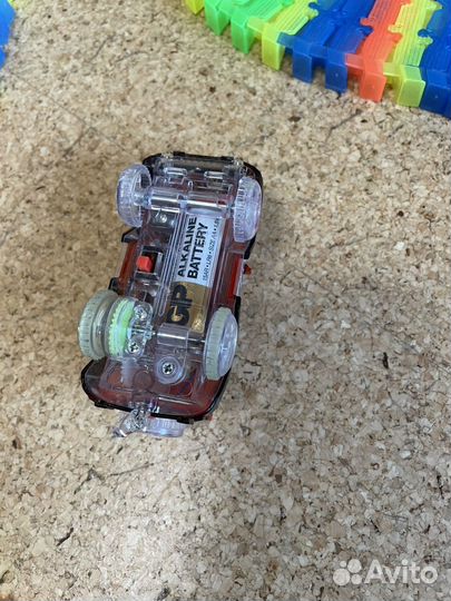 Гибкий трек с машинкой