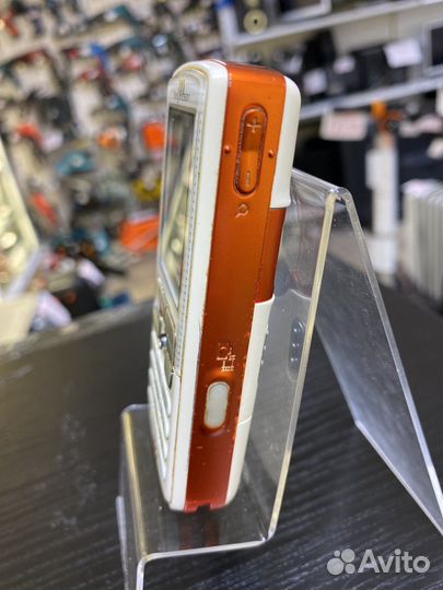 Sony Ericsson W700i