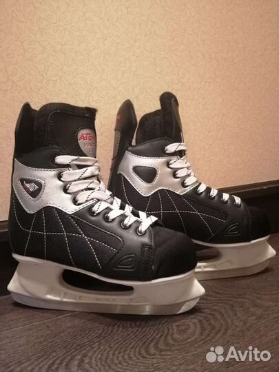 Коньки хоккейные atemi