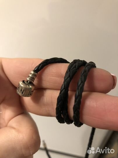 Продаю шарм и браслет Pandora