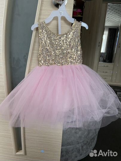 Нарядное платье