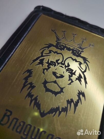 Кожаная обложка на паспорт ручной работы