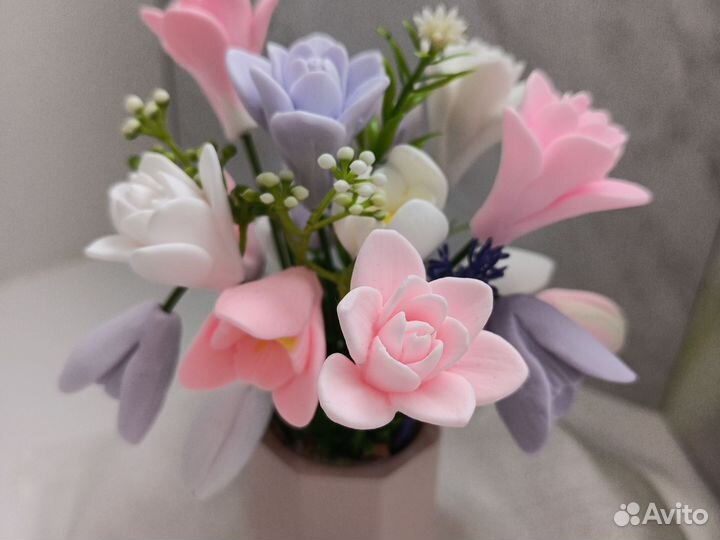 Подарок. Деталь интерьера