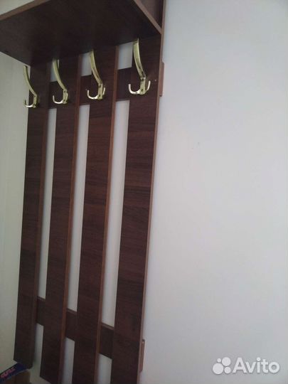 Вешалка в прихожую