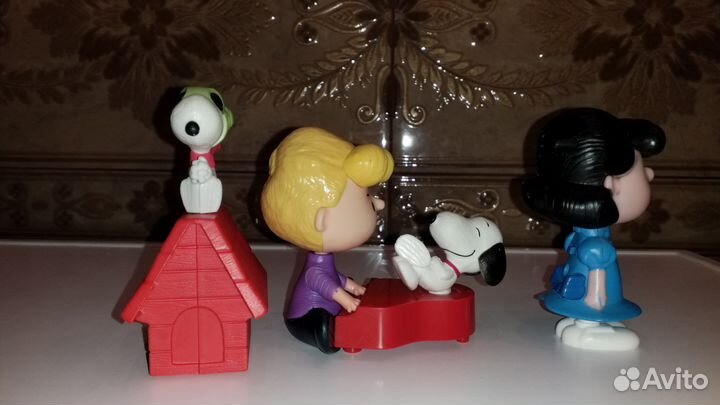 Макдональдс 2015 год Снупи Хеппи Милл игрушки