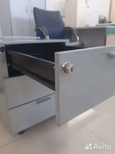 Тумба, тумба металлическая, тумба на колёсах