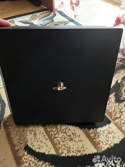 Sony playstation 4 pro 1tb