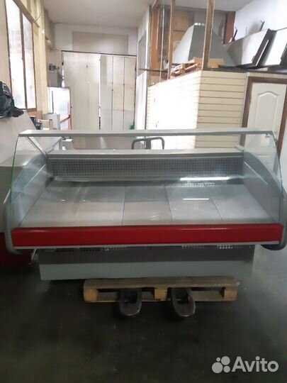 Холодильная витрина бу в хорошем состоянии