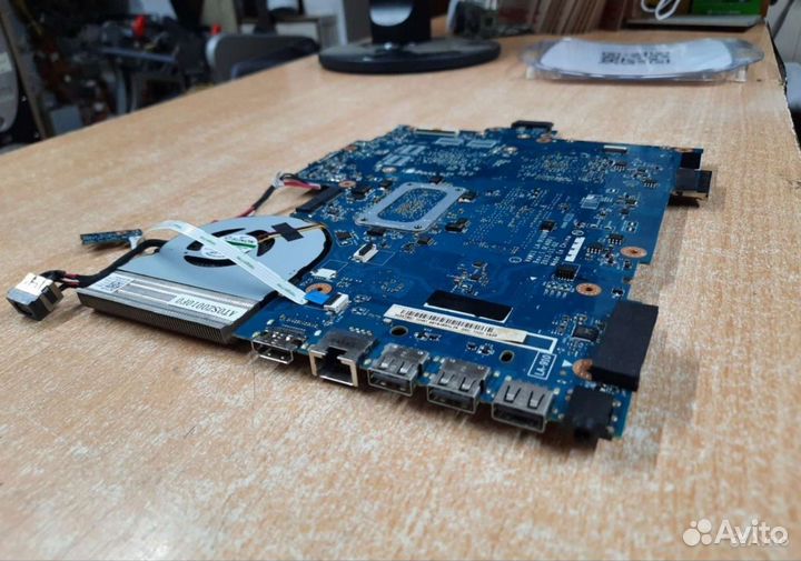 Материнская плата LA-9102P rev: 1.0 (А00)