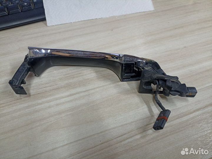 Ручка двери передняя левая Mercedes C Class W204