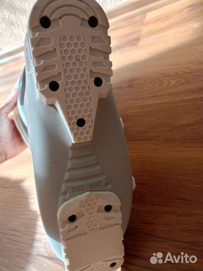 Горнолыжные ботинки женские новые