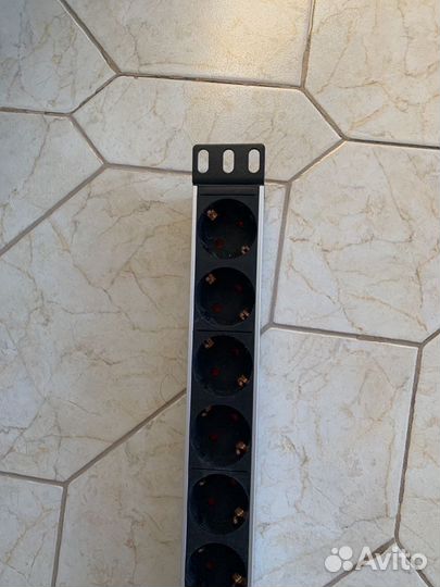 Shtugger блок розеток для стоек