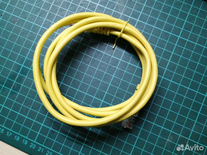 Интернетный, сетевой кабель