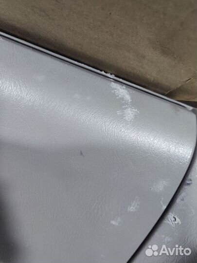 Бардачок Toyota Chaser JZX105