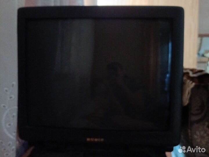 Телевизор б/у рабочий
