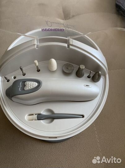 Маникюрный набор redmond RNC-4901