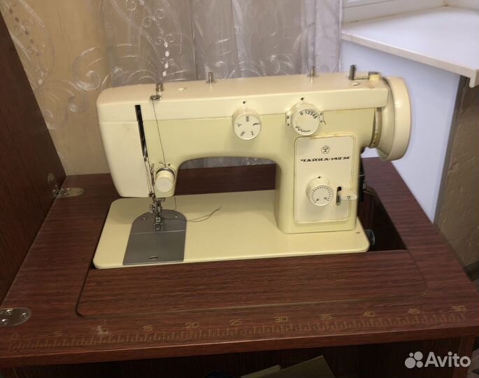 Швейная машина Чайка 2