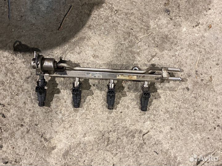 Топливная рампа hafei brio 1.1