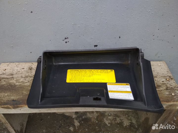 Бардачок Hyundai Elantra (2000-2006)