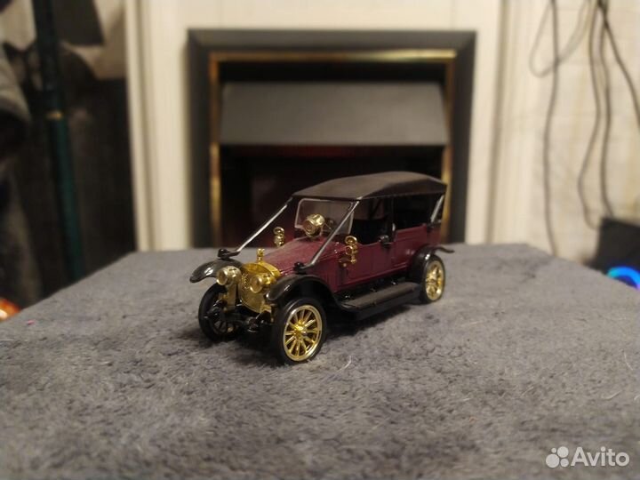 Коллекционные машинки 1 43