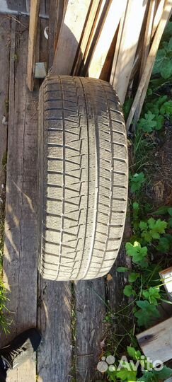 Bridgestone Blizzak Revo GZ 255/55 R18 98Q