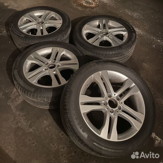 Оригинальный комплект на Mercedes GLA R18