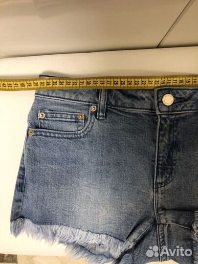 Michael kors джинсовые шорты.размер-S(27) оригинал