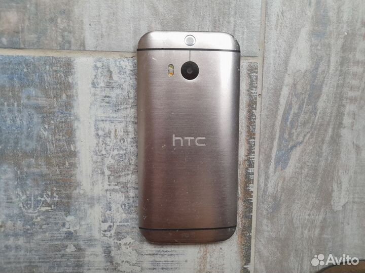 HTC One M8 Dual Sim, 2/16 ГБ
